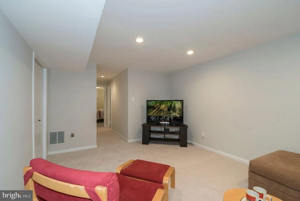 Photo of 6844 SILVER ANN DRIVE