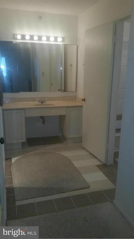 Photo of Unit 3301 at 15115 INTERLACHEN DRIVE