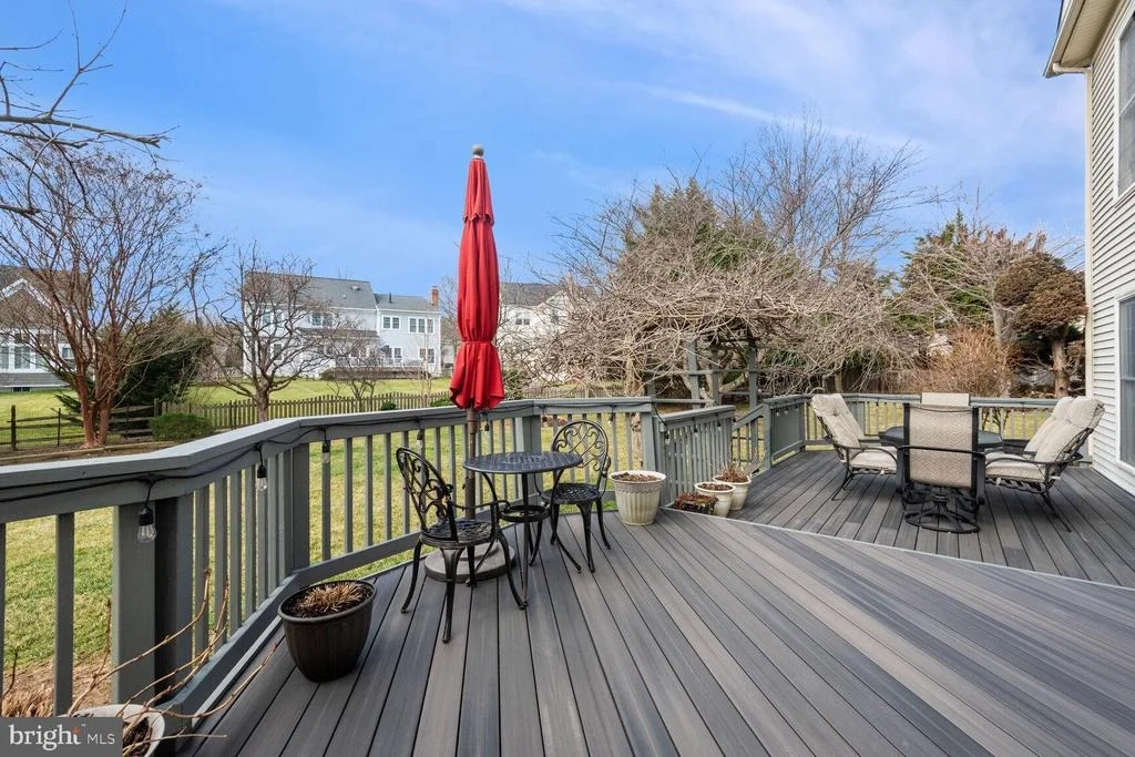 Photo of 10 MAPLECREST COURT