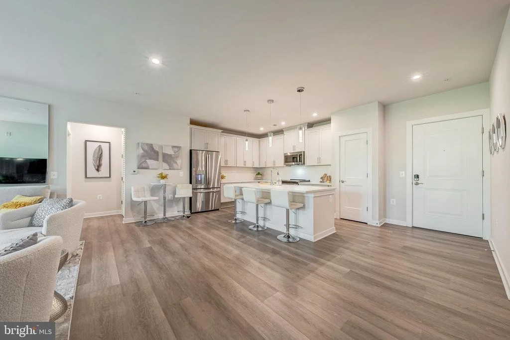 Photo of Unit 406A at 1669 BANDIT LOOP