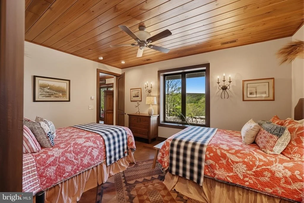 Photo of 2250 MARSH HILL ROAD