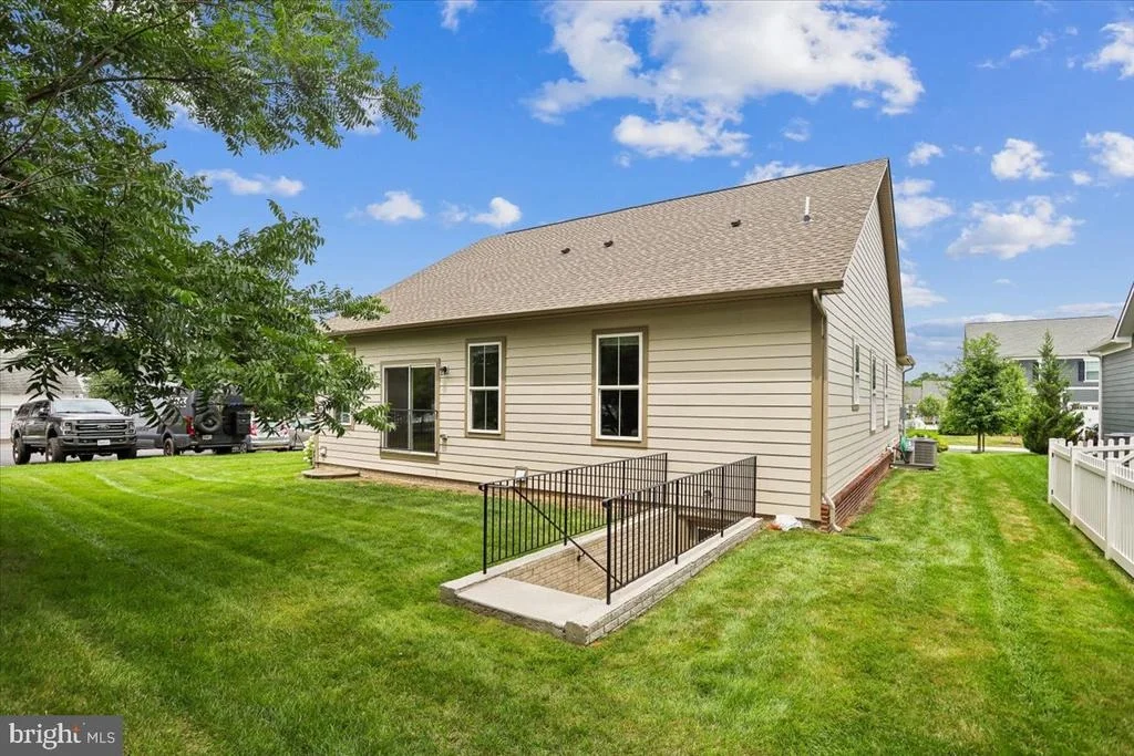 Photo of 1002 PIPERS BROOK DRIVE