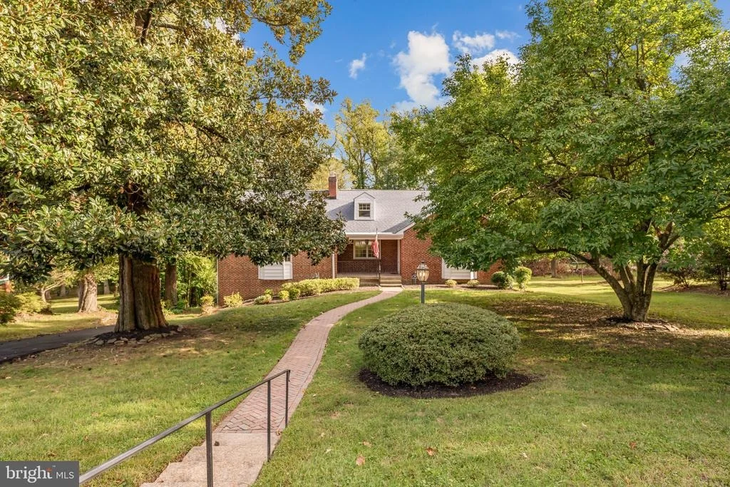 Photo of 1750 OVERLOOK DRIVE