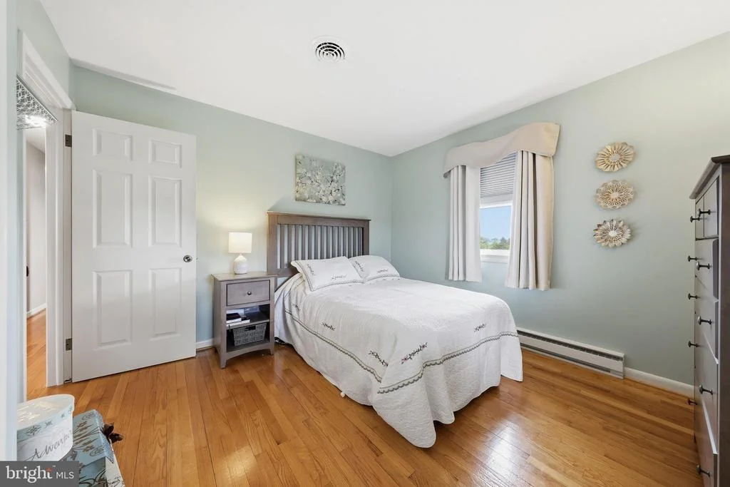 Photo of 16913 FAIRVIEW ROAD