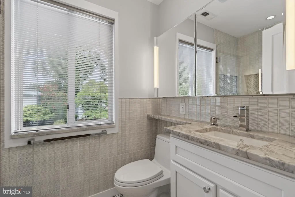 Photo of 432 ARGYLE DRIVE