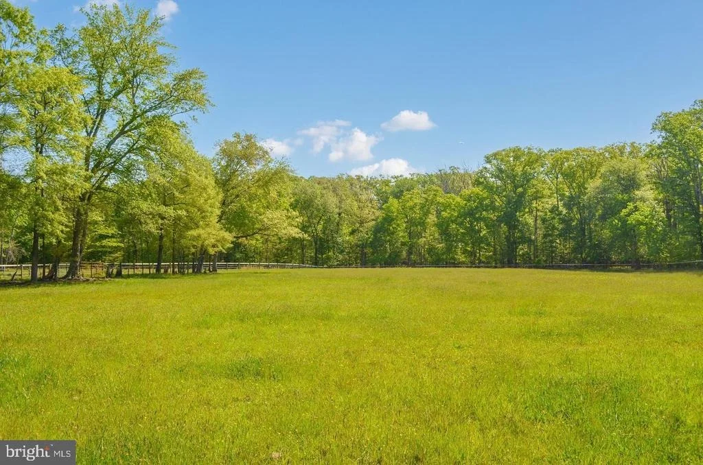 Photo of 15104 GARDNER ROAD