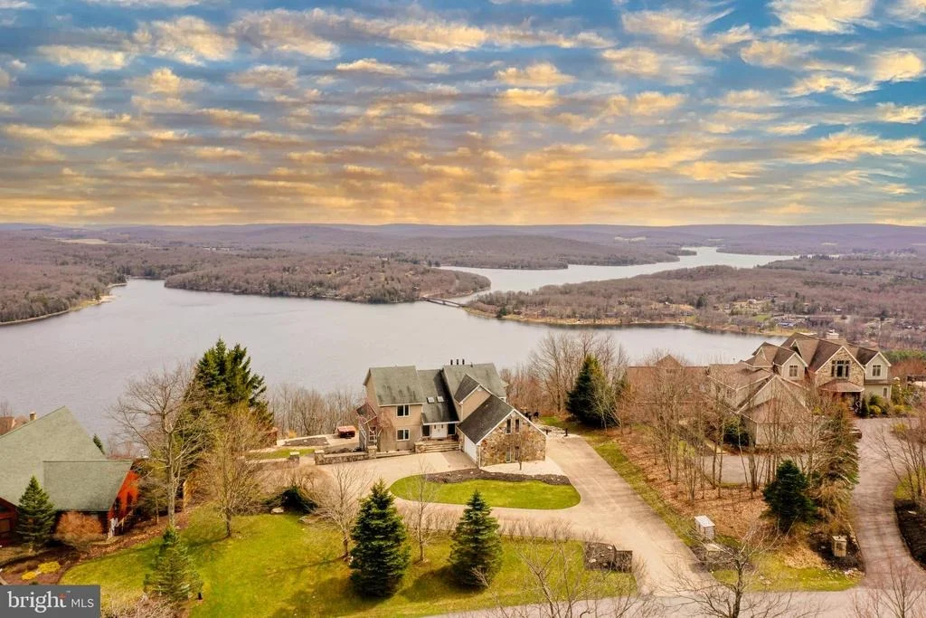 Photo of 1200 MOUNTAINVIEW DRIVE