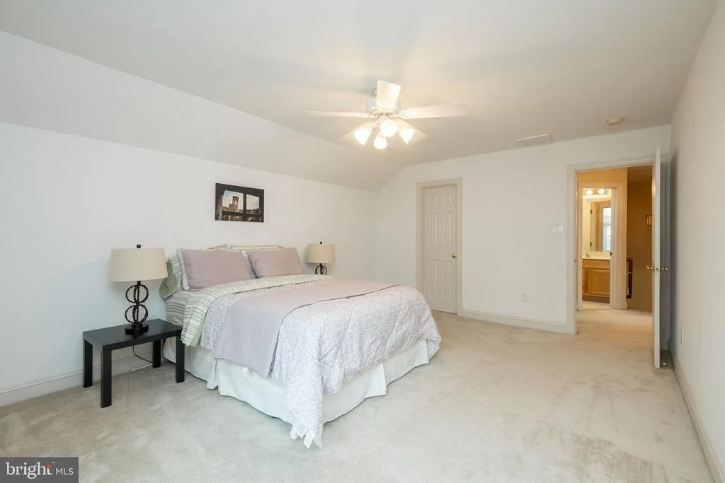 Photo of 5105 WELLINGHALL WAY