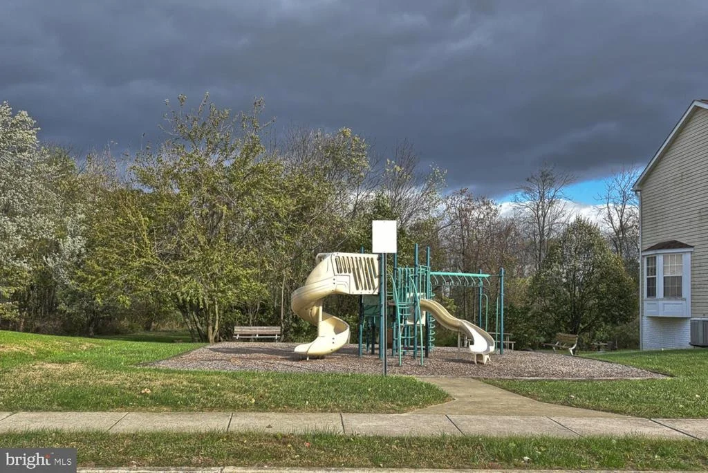 Photo of 620 ANGELWING LANE