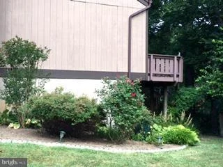 Photo of 8714 CENTER ROAD