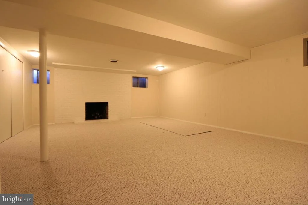 Photo of 11407 CLOVERHILL DRIVE
