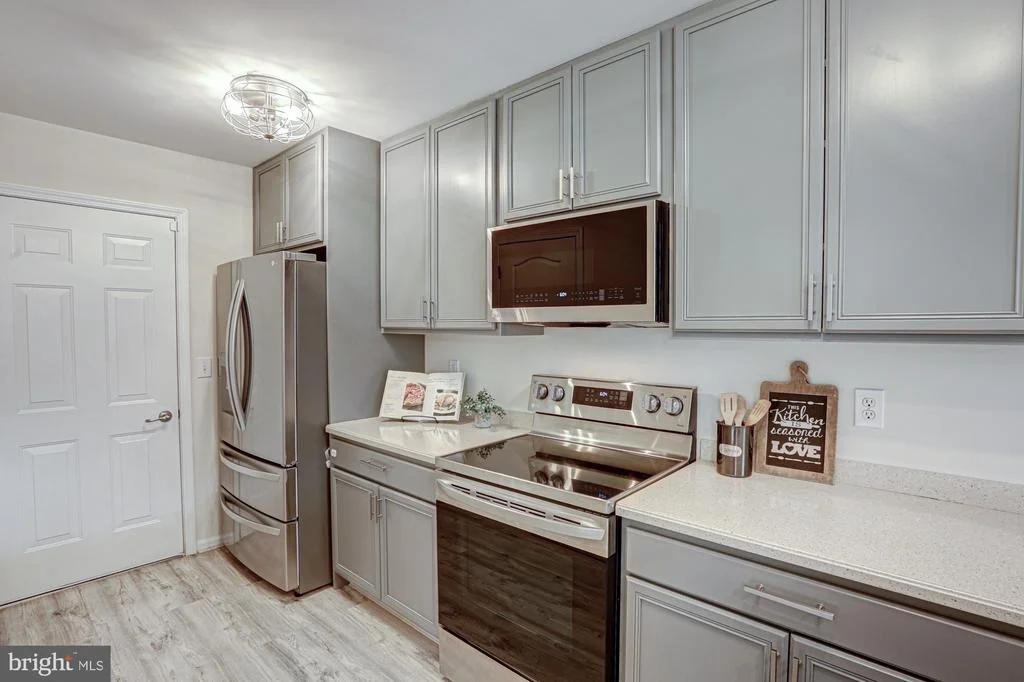 Photo of 259 AVONBRIDGE DRIVE