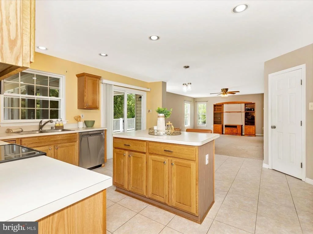 Photo of 1402 MARIAN WAY