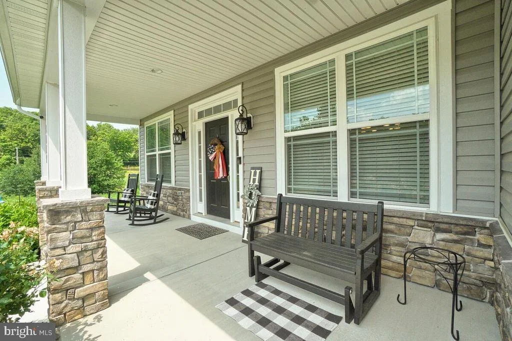 Photo of 8702 HAWBOTTOM ROAD