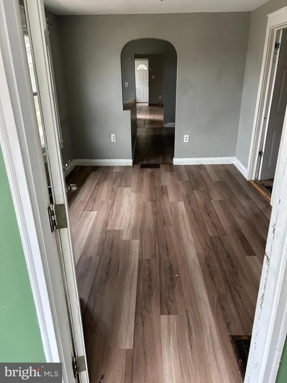 Photo of 1137 MONROE CIRCLE