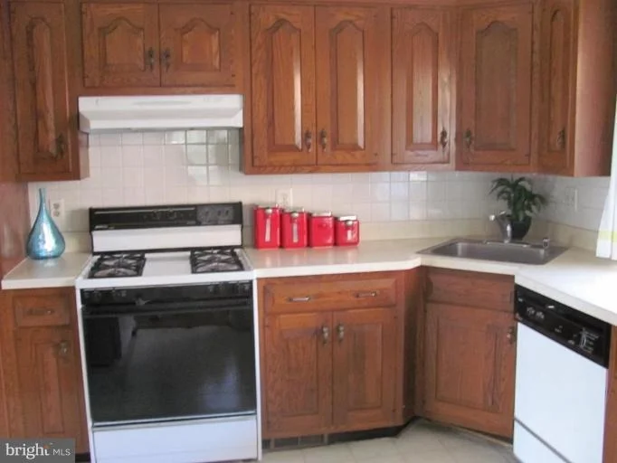 Photo of 906 JUNIPER PLACE