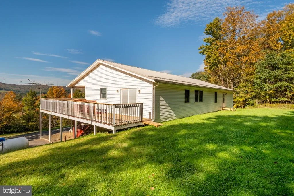 Photo of 2092 GORMAN ROAD