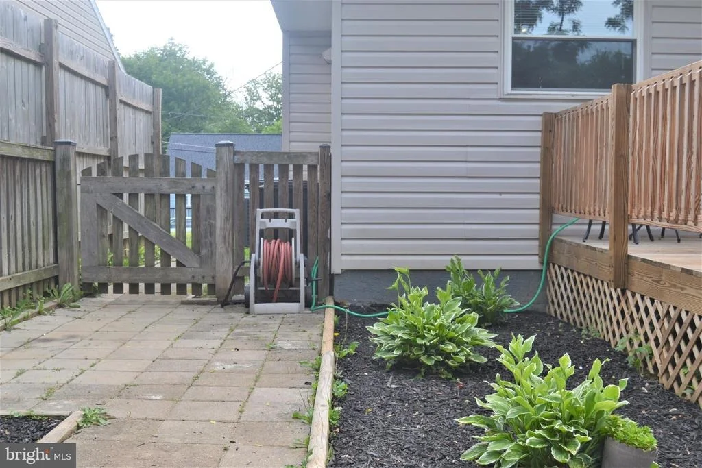 Photo of 617 LONGVIEW DRIVE