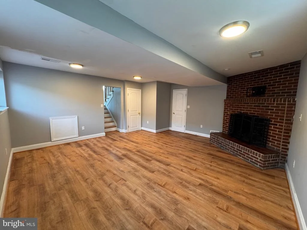 Photo of 1952 FOREST DRIVE