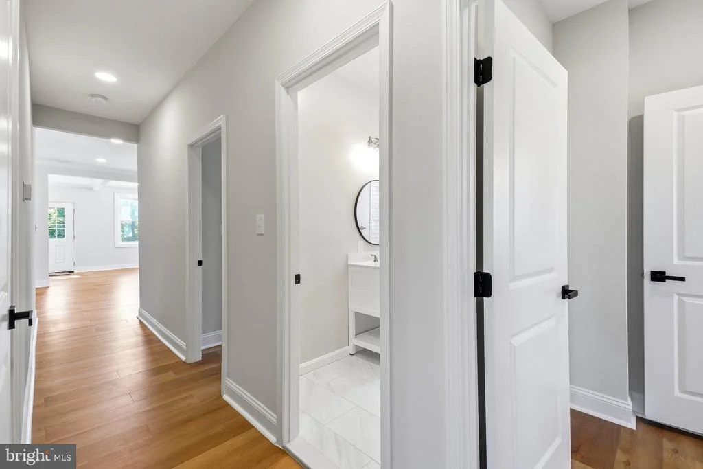 Photo of 692 RIDGE