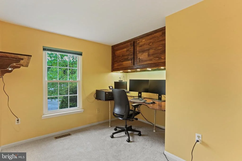 Photo of 10000 MADRONAWOOD DRIVE