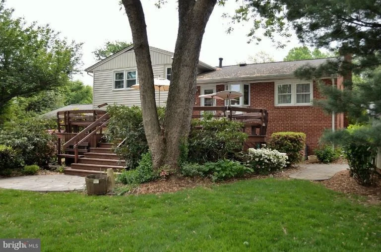 Photo of 1828 SUSQUEHANNOCK DRIVE