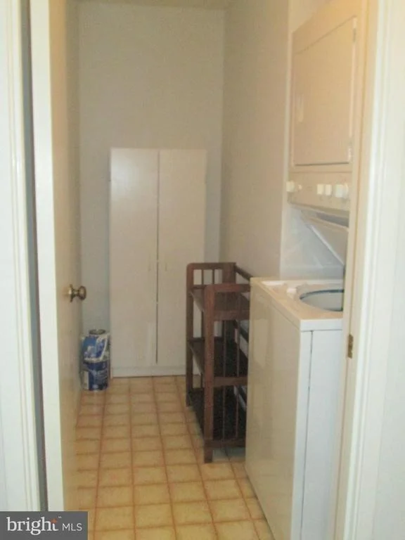 Photo of Unit 4511 at 15100 INTERLACHEN DRIVE