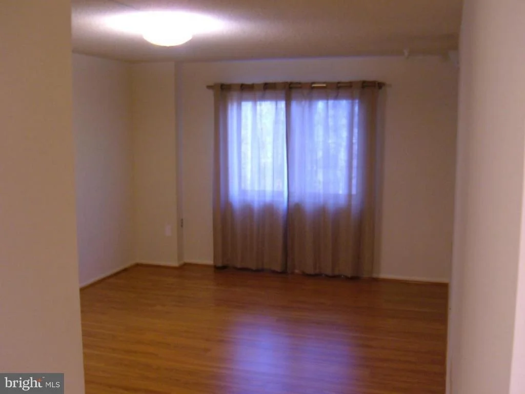 Photo of Unit 3526 at 15115 INTERLACHEN DRIVE