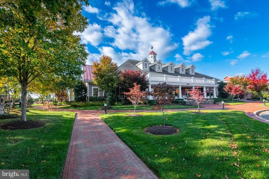 Photo of 405 POTOMAC VIEW PARKWAY