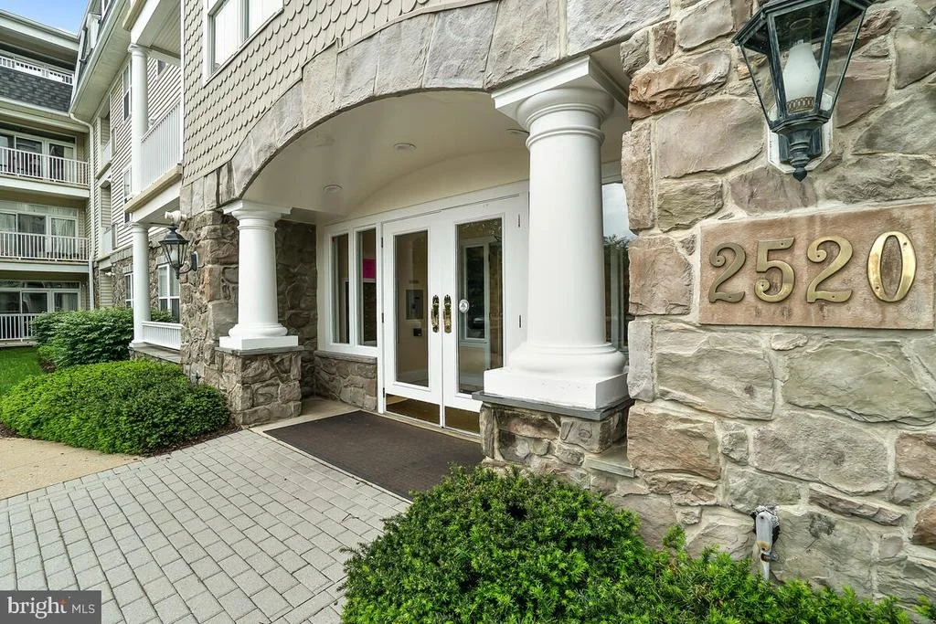 Photo of Unit 312 at 2520 WATERSIDE DRIVE