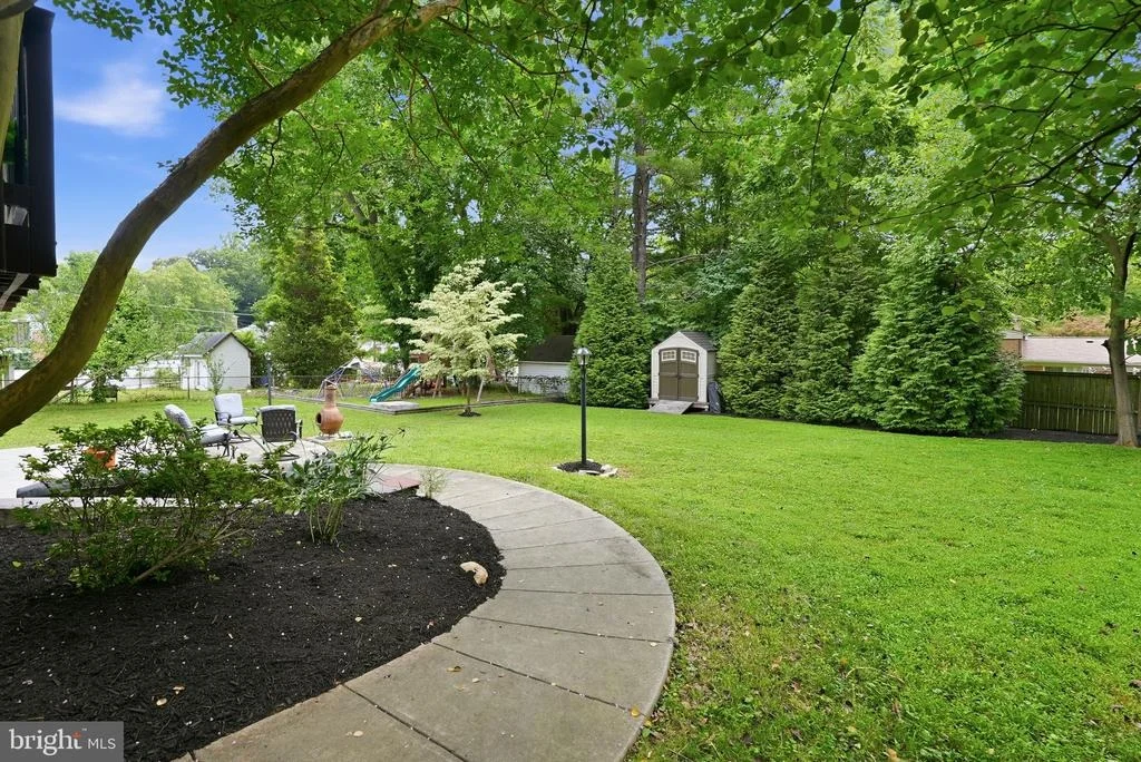 Photo of 2604 WOODEDGE ROAD