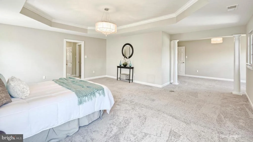 Photo of 402 GLENBROOK DRIVE