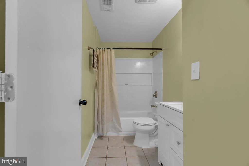 Photo of 4320 IVY GLEN ROAD