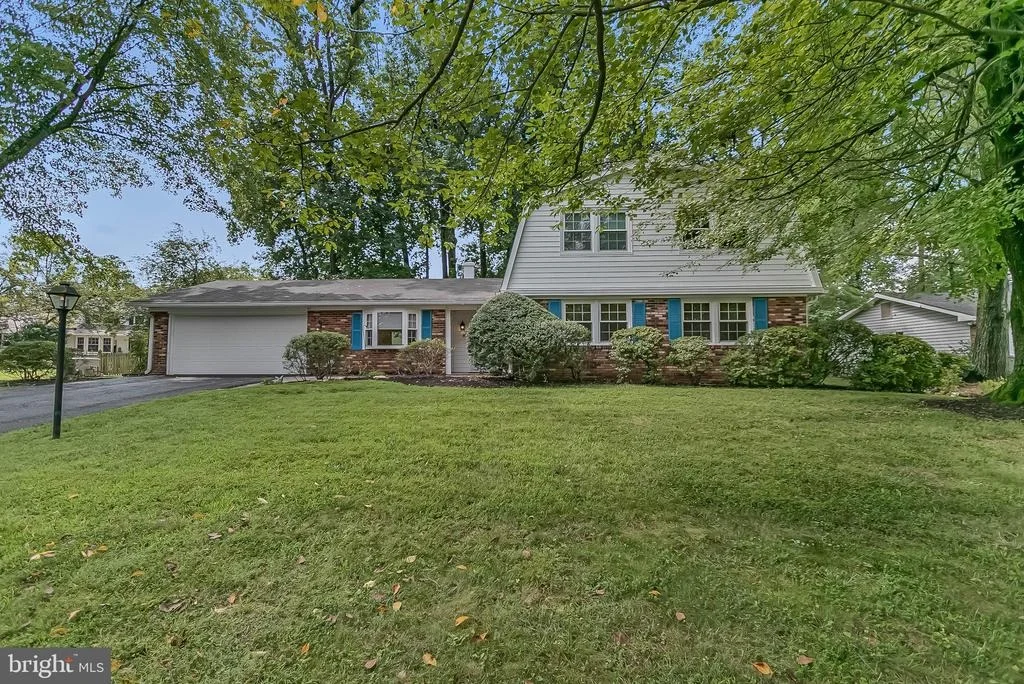 Photo of 2908 BLUFF POINT LANE
