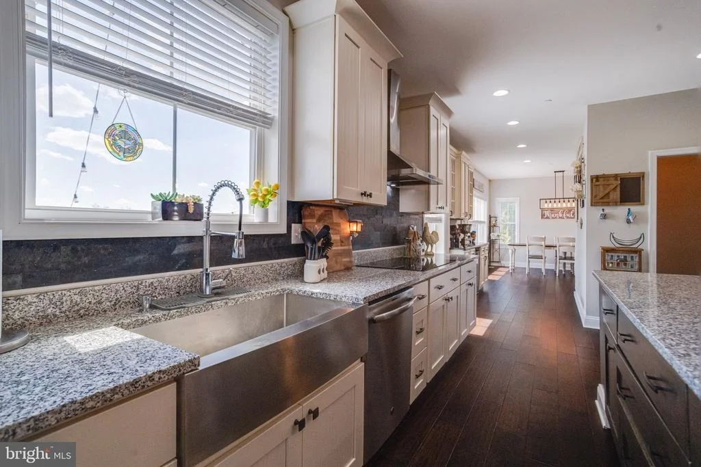 Photo of 2818 SCARFF ROAD