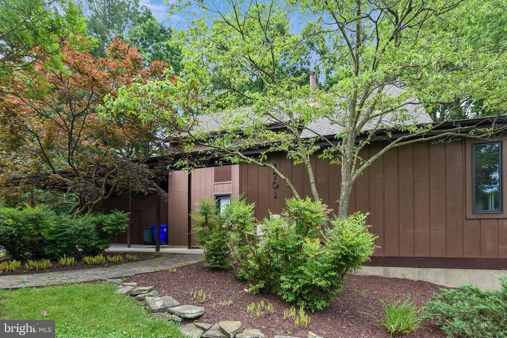 Photo of 1701 KIVA ROAD