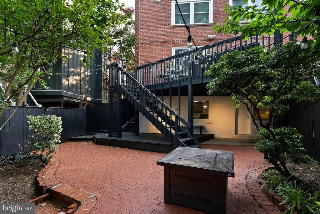 Photo of 2201 OBSERVATORY PLACE NW