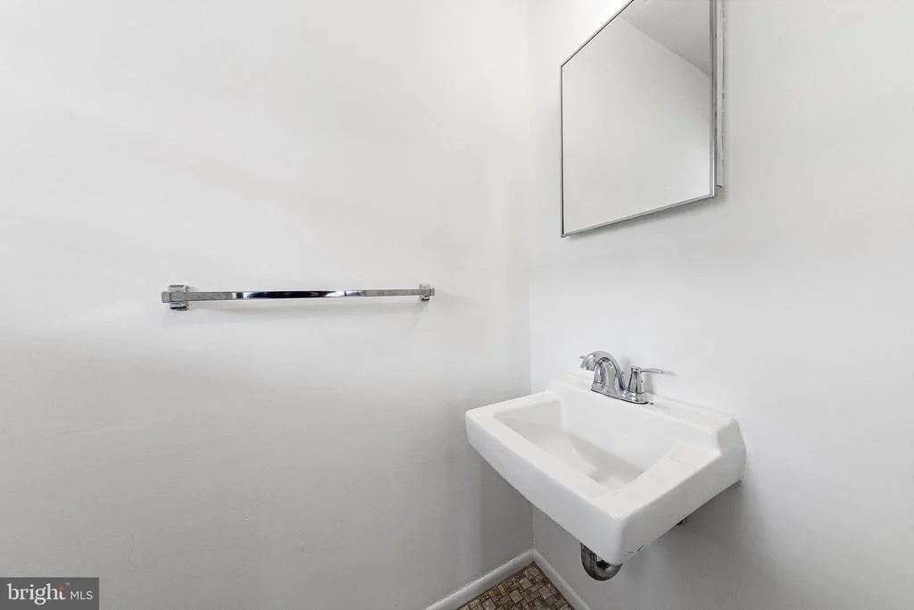 Photo of 52 COLLEEN CIRCLE