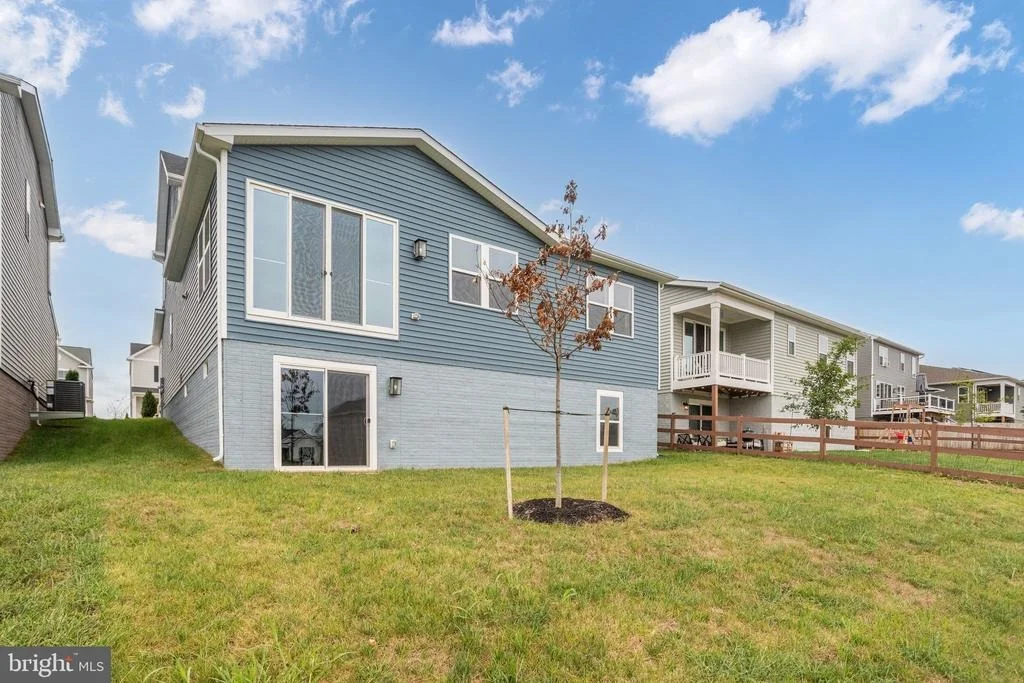 Photo of 624 CLOVER LANE