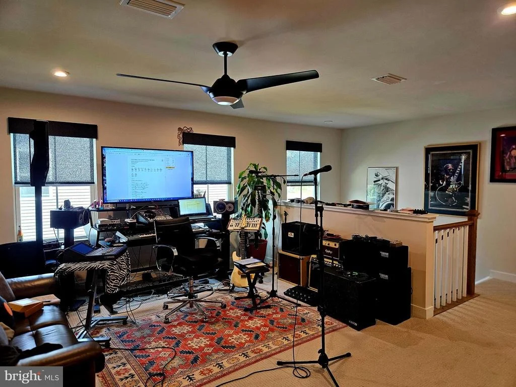 Photo of 36747 GREENWAY DRIVE