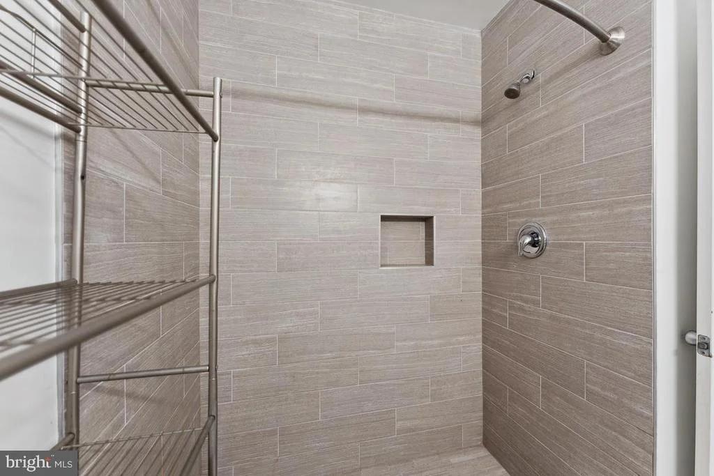 Photo of 9238 LIMESTONE PLACE