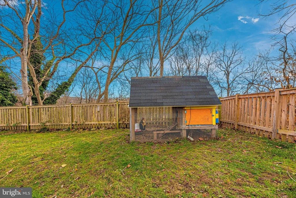 Photo of 9002 WALNUT STREET