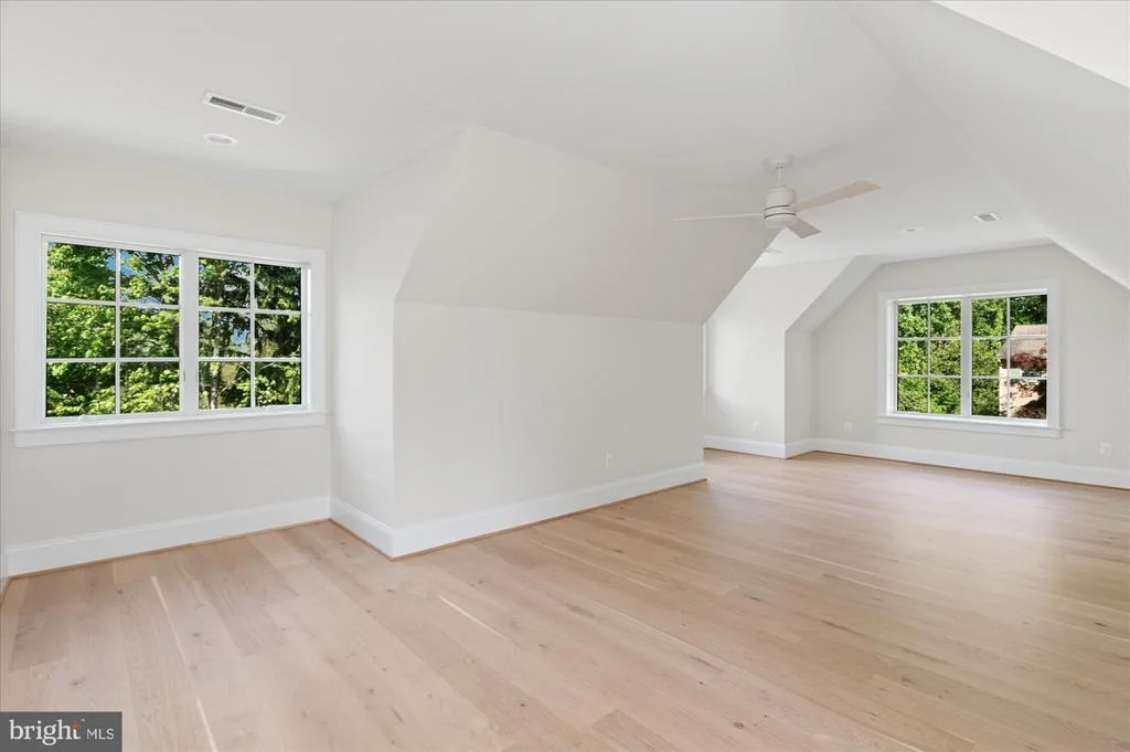 Photo of 1800 MONZA ROAD