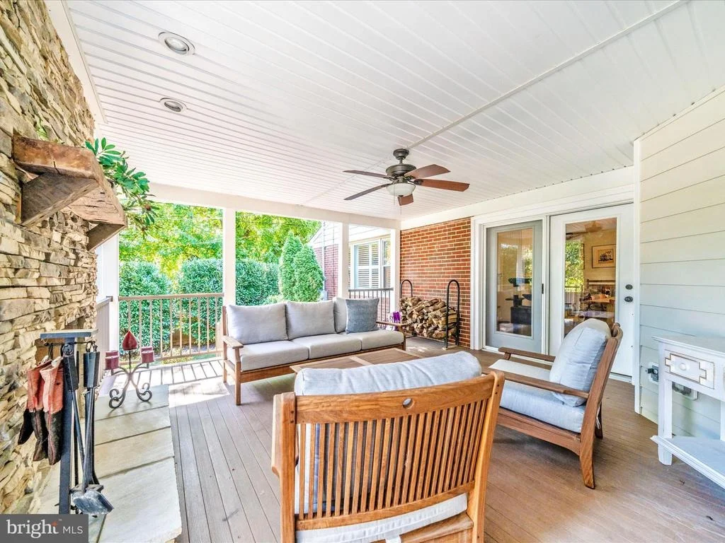 Photo of 903 MERCER PLACE