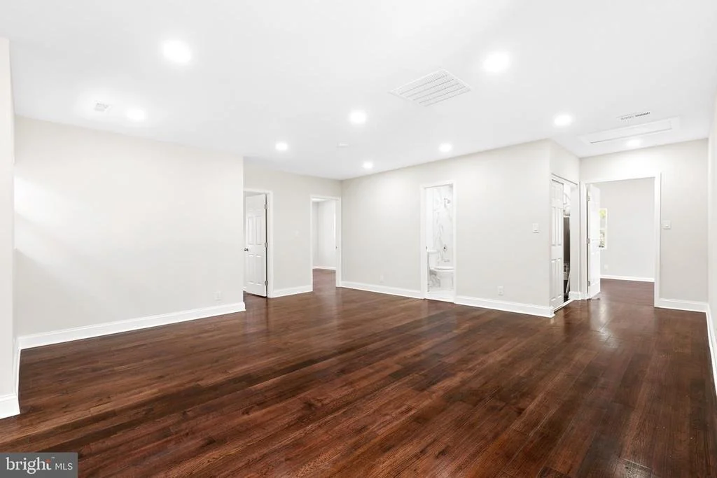 Photo of 5311 BROWNS PLACE