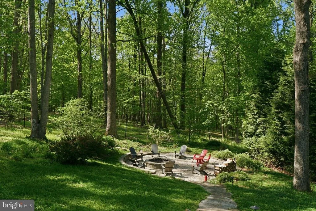 Photo of 15130 SPRINGFIELD ROAD