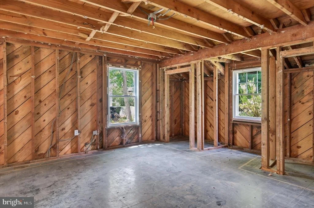 Photo of 111 WARDOUR DRIVE
