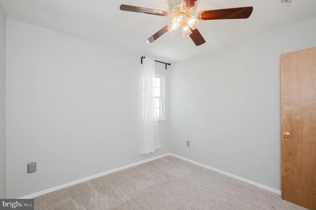 Photo of 406 LABURNUM ROAD