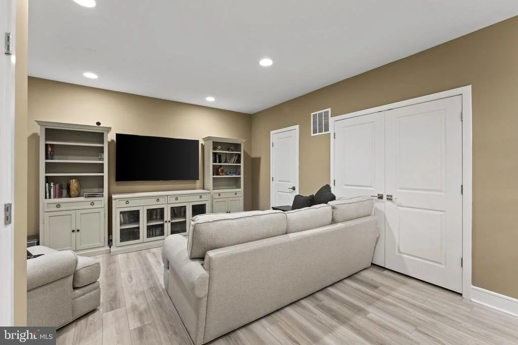 Photo of 22969 AURORA VIEW