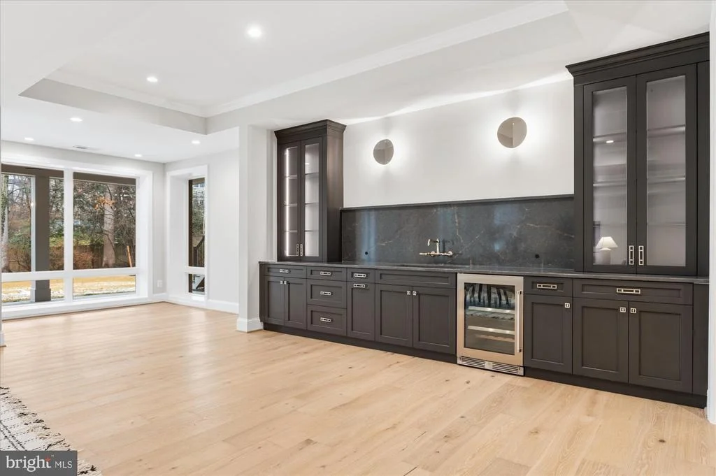 Photo of 7008 ARBOR LANE